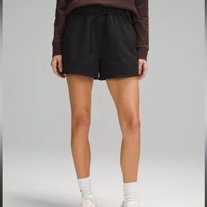 Lululemon Cinchable Waist High-Rise Woven Shorts 3.5” - Black size Small